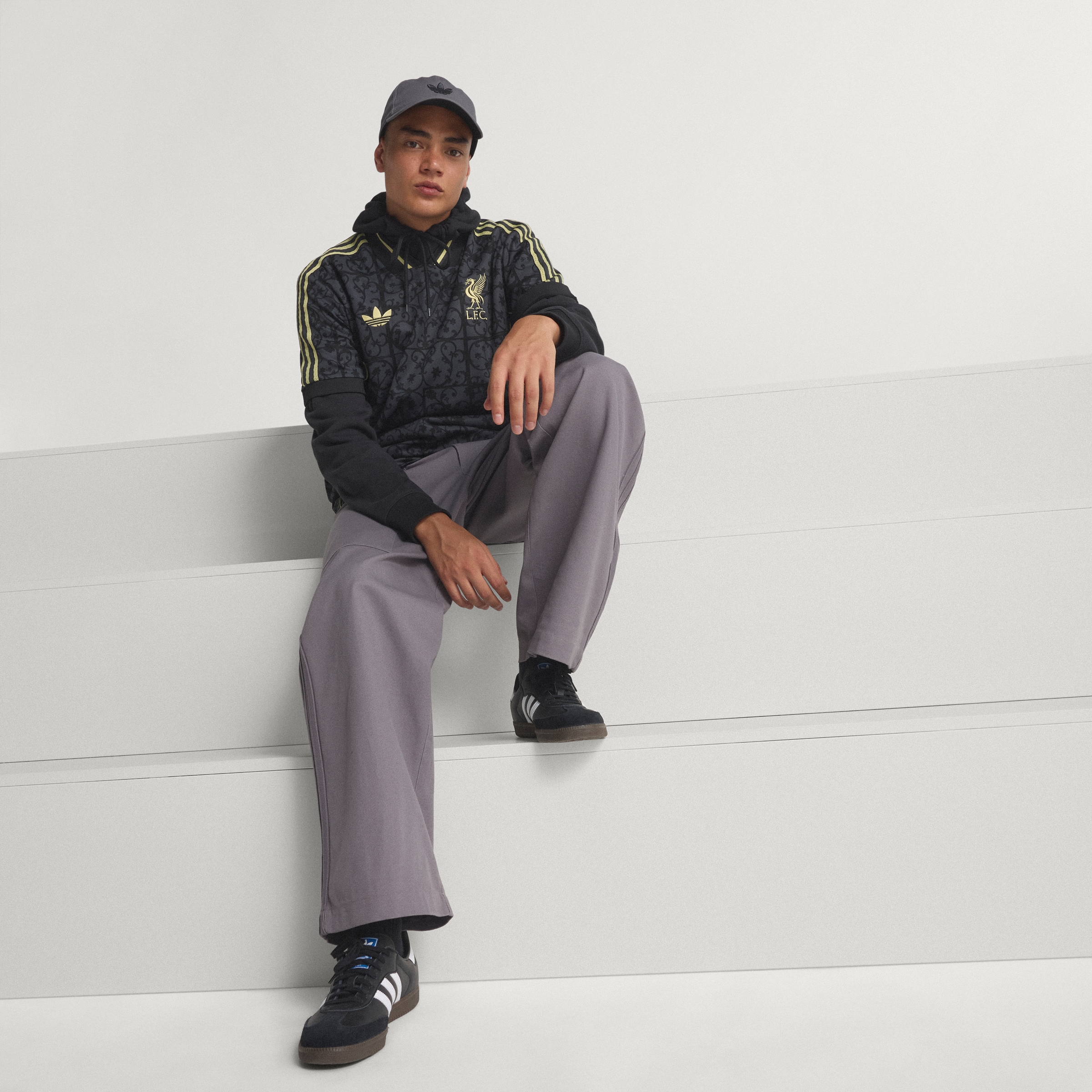 サッカー・フットサル 新品タグ付 adidas リバプールFC LFSTLR