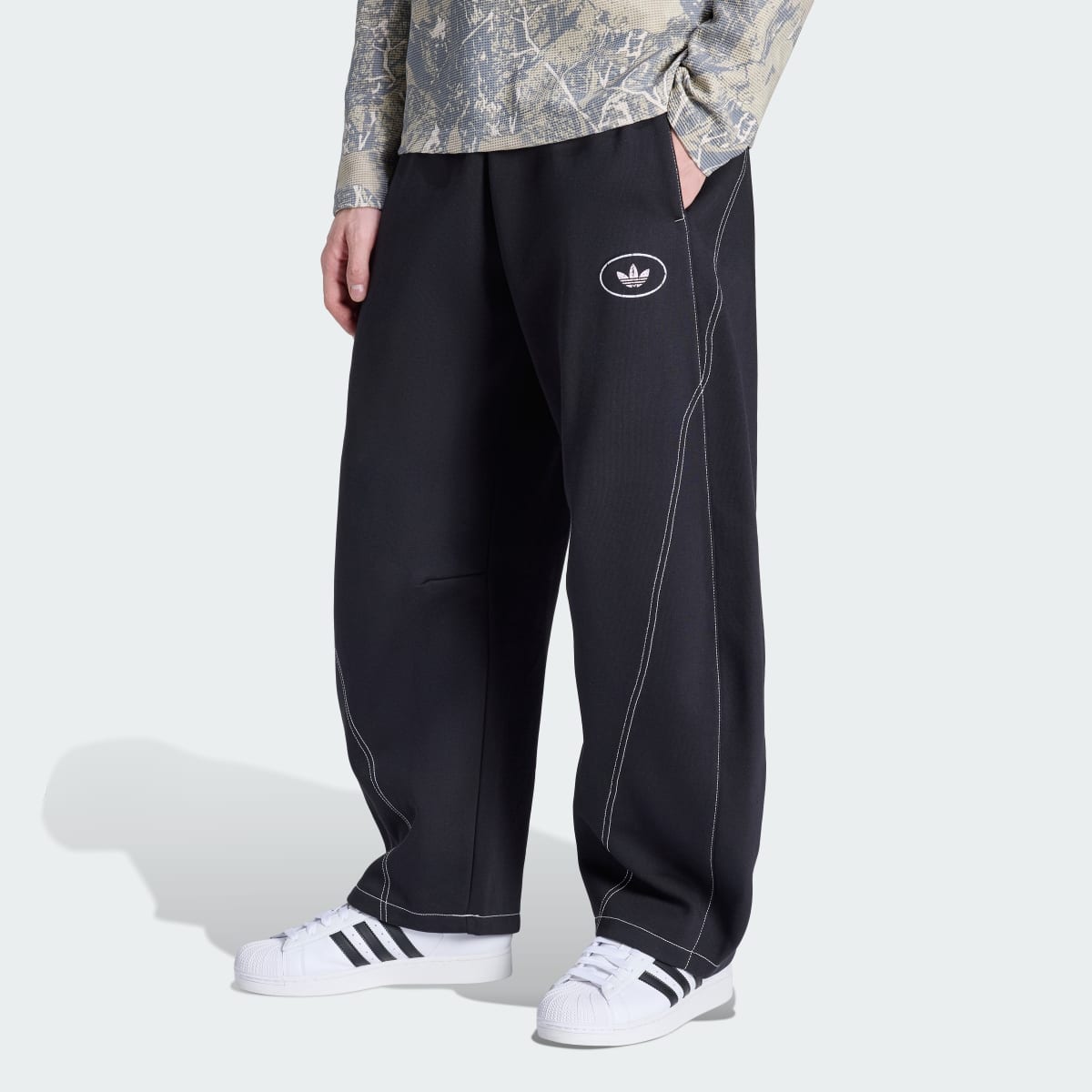 【大人気】GRUNDÉNS 上下セット Штани ORIGINALS SHOEMAKER GRAPHIC FLEECE Originals KG6456 — adidas