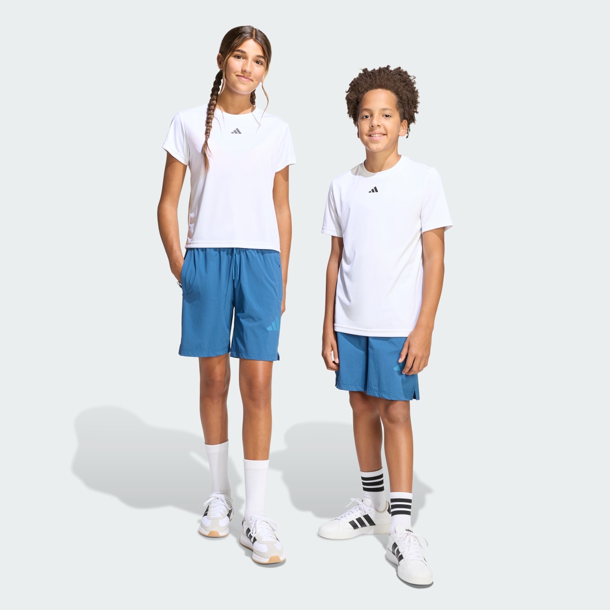 Шорти Z.N.E. WOVEN TRAVEL Sportswear KG1002 — adidas Україна