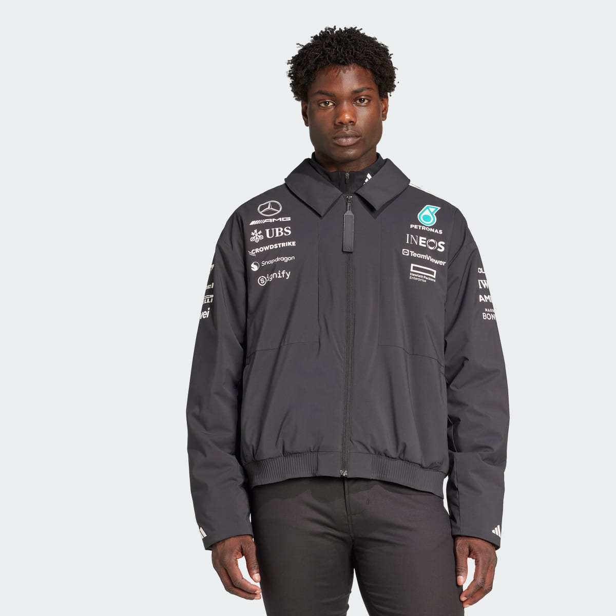 【新品未使用】performance jacket s JX0748_21_model.jpg