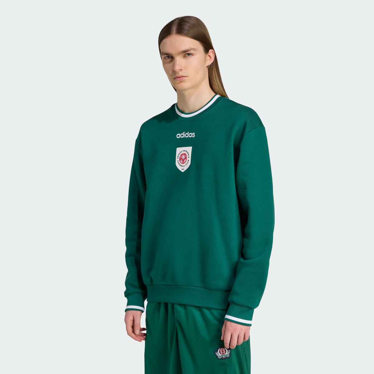Світшот Badge Crewneck Originals JX3066 — adidas Україна