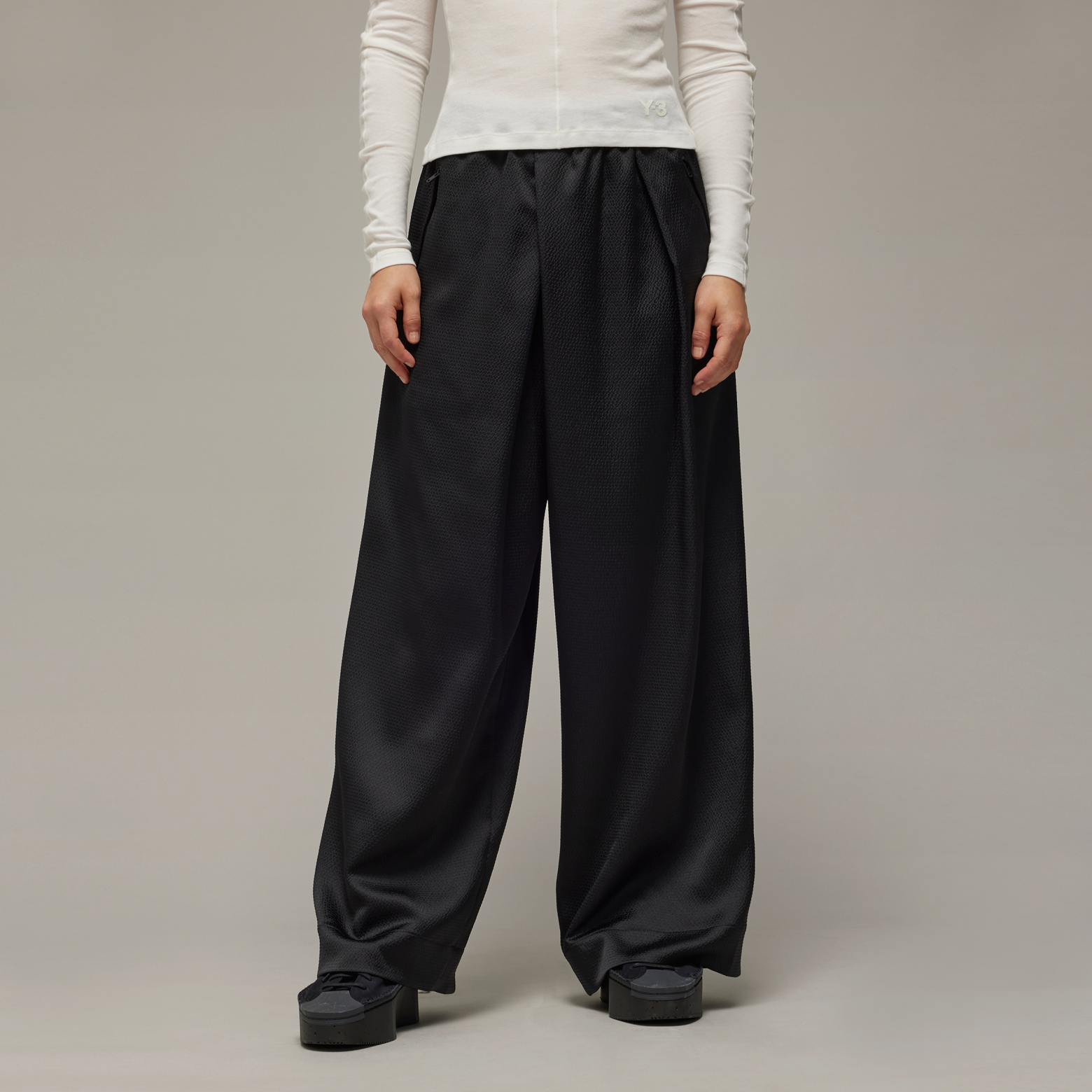 Брюки Y-3 Wide Leg Tech Seersucker Y-3 IN4398 1