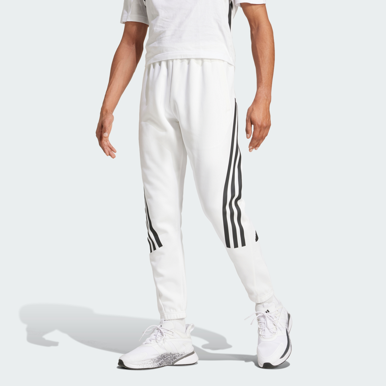 Джоггеры Future Icons 3-Stripes Sportswear JJ4157 1