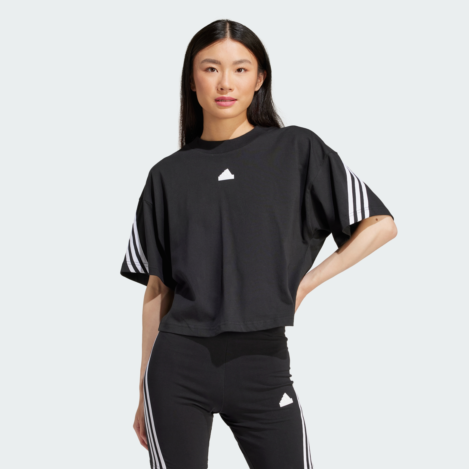 Футболка Future Icons 3-Stripes Sportswear IP1571 1