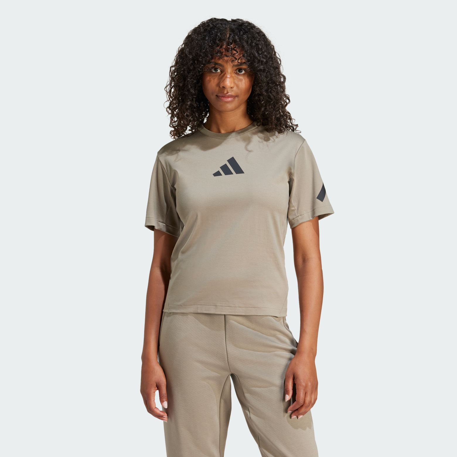 Футболка adidas Z.N.E. Sportswear JE7858 1