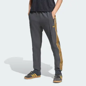 Міндеттемесіз секс үшін қыздар үй нөмірлерімен