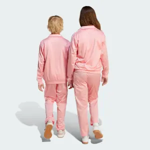 Презервативпен және антеннамен жыныстық қатынас