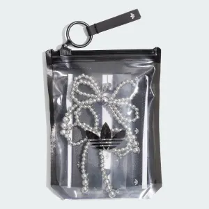 Қара киім киген әйелдің онлайн порно видеосы