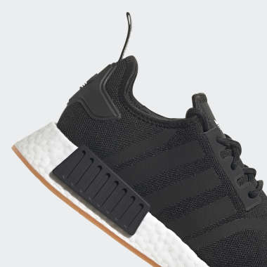 Adidas boost nmd r1 hotsell