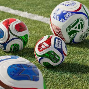 М'яч FIFA World Cup 26™ Trionda Mini Performance JD8034 — adidas