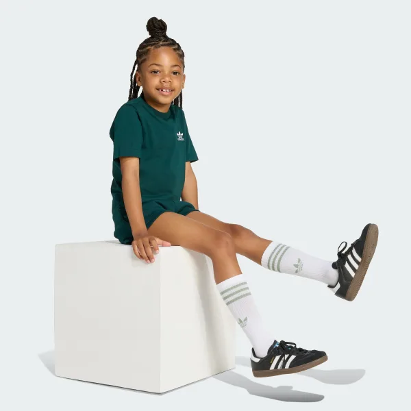 Комплект: футболка и шорты Kids