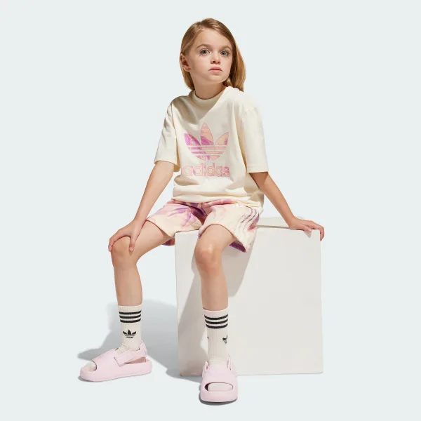 Комплект: футболка и шорты