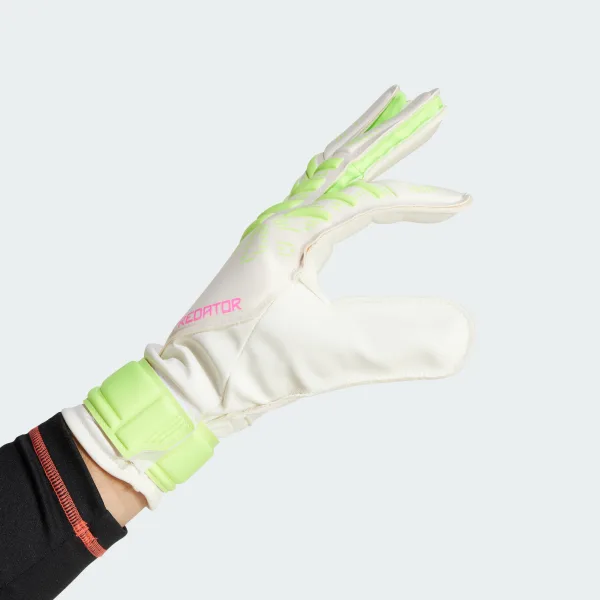 Вратарские перчатки Predator Training