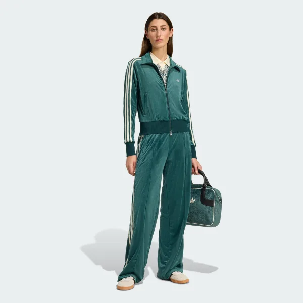 Велюровые спортивные штаны с узором adidas Originals x Liberty London